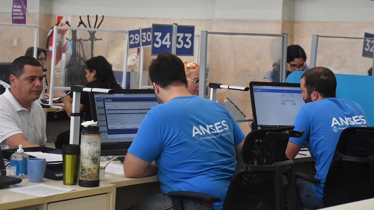 Movil de LVDiez desde ANSES en Godoy Cruz – trámite por crédito de hasta $400.000 para trabajadores