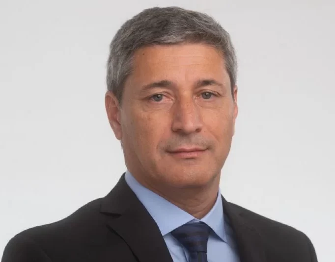 Dr. Carlos Funes- Director de OSEP  “La medida de los médicos no nos alcanza”