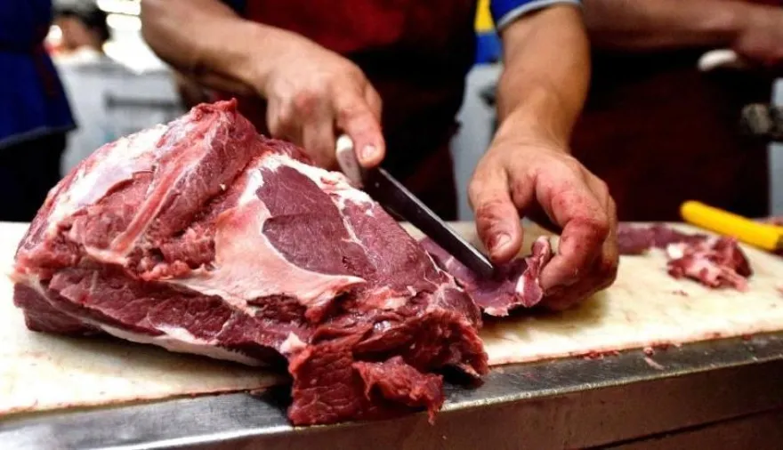 Sergio Manrique- Periodista de San Juan- Bajó el precio de la carne pero las ventas siguen en picada