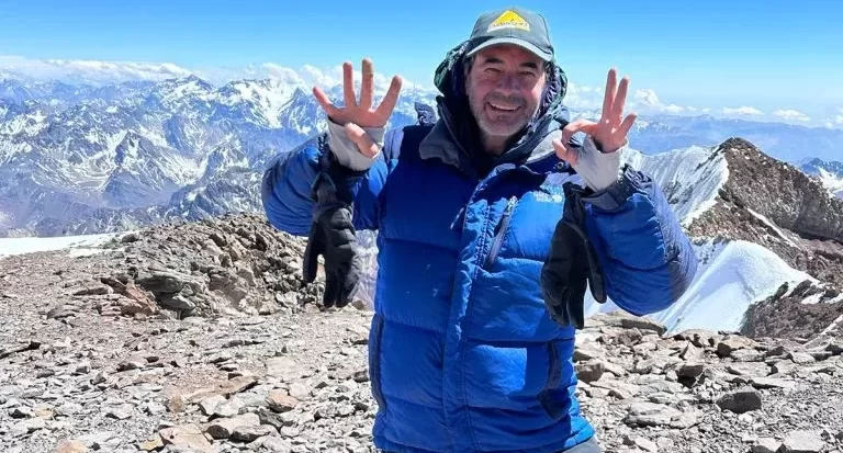 Rolando Abaca- Guía de montaña-  Su record: 40 ascensos al Aconcagua