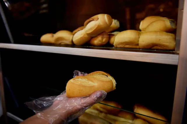 Móvil de LVDiez- caen un 30% las ventas en las Panaderías