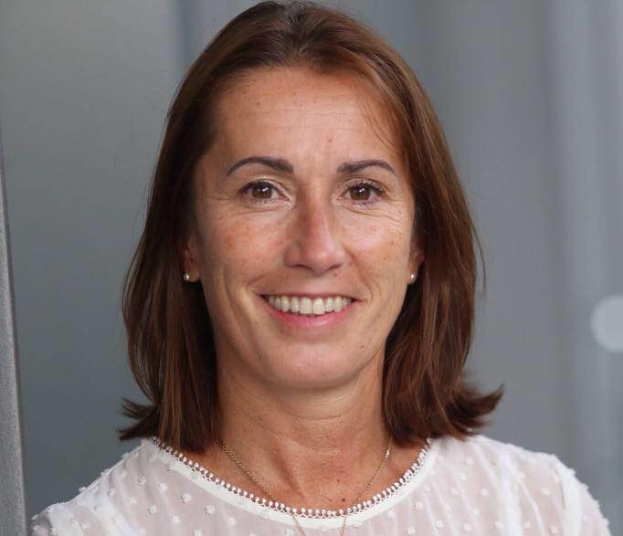 Lucianna Sola Suquet- responsable de Turismo de la Embajada Argentina en París echada por Milei